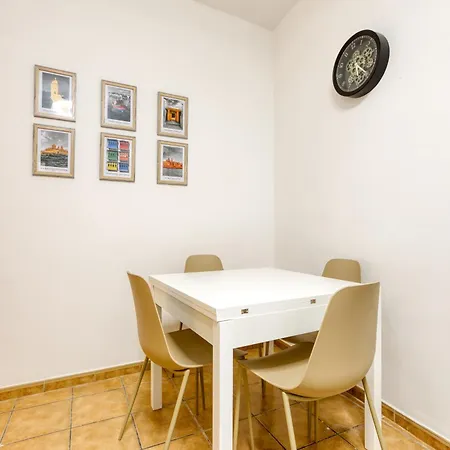 Charming & Cosy 2br With Wifi In By 360 Estates شقة