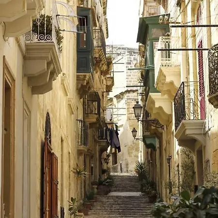 Charming & Cosy 2br With Wifi In By 360 Estates