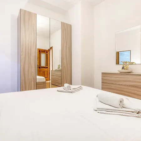 شقة Charming & Cosy 2br With Wifi In By 360 Estates بيرغو